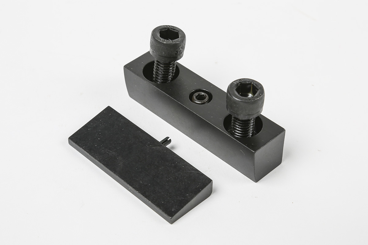 20MM SHANK WEDGE CLAMP, BOLT-ON